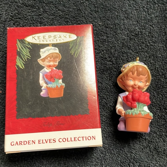 Hallmark Keepsake Ornaments Garden Elves Collection - Picture 2 of 5